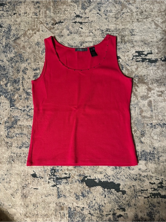Liz Claiborne Tops - Liz Claiborne Fuschia studded tank